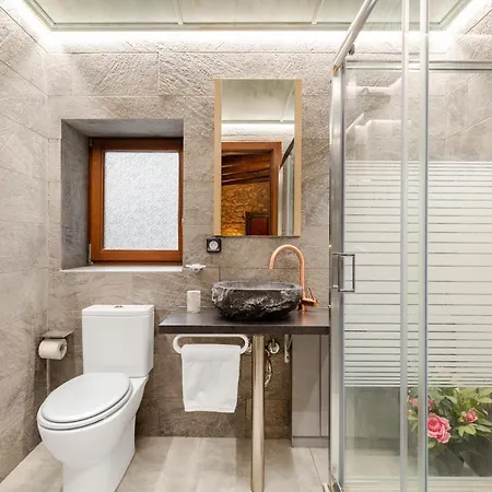 Vip 4 Seasons Aparthotel 4*