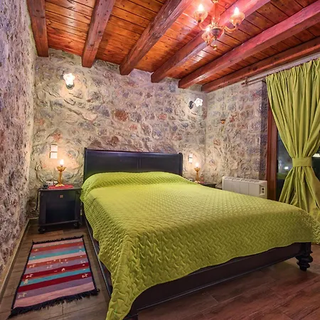 Vip 4 Seasons Apart Otel 4*