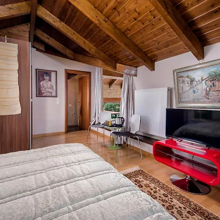 Vip 4 Seasons Apart Otel Arachova
