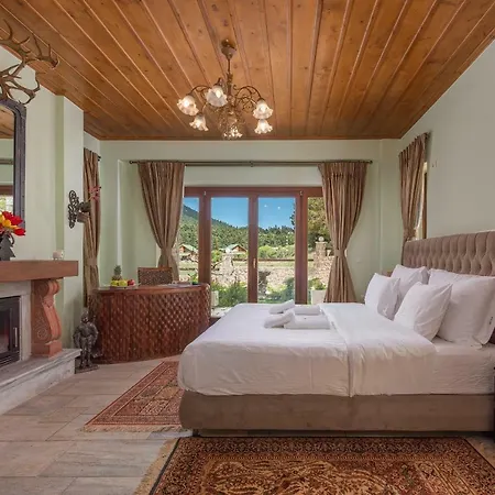 Vip 4 Seasons Lejlighedshotel 4*